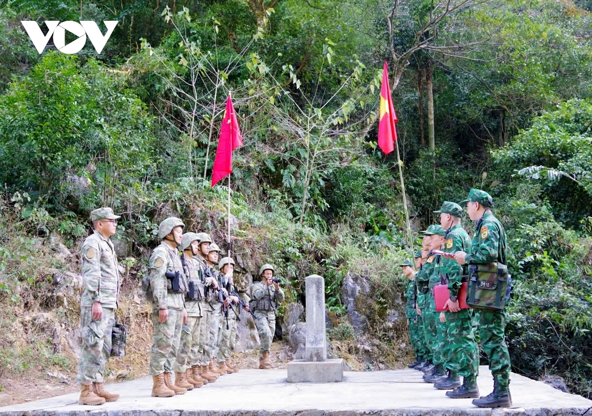 Vietnam and China launch joint patrol along land border sections